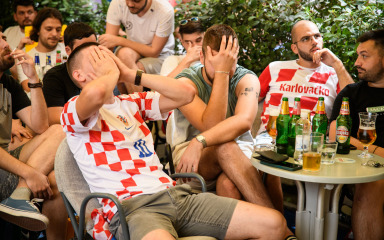 [XXL FOTOGALERIJA] Zadarski se navijači živcirali i znojili, ali svejedno zapjevali