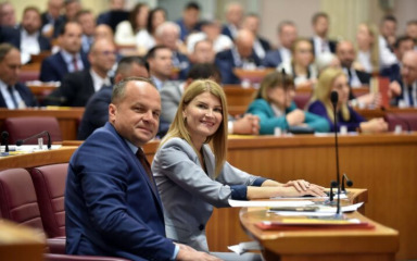 Hajdaš Dončić predaje kandidaturu, stranka se dijeli za i protiv Milanovića