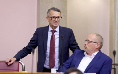 SDP-ov Ivica Lukanović u prvom istupu kritizirao način govora u Saboru