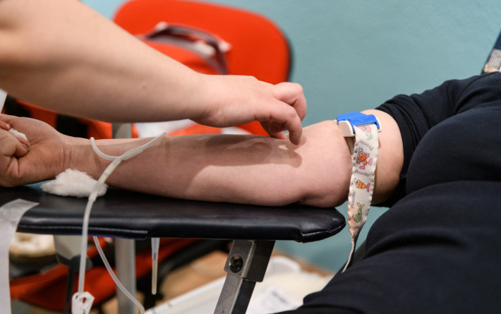 Humanitarna akcija na Viru: Darujte krv i spasite život