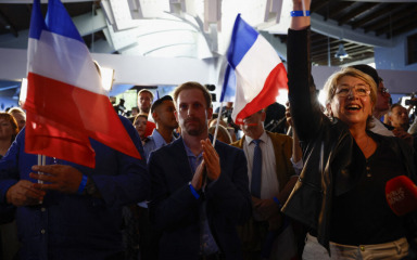 Ljevičarski savez vodi na izborima u Francuskoj, bez apsolutne većine