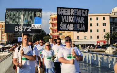 [FOTO] Mimohodom “Srebrenica svijetom hodi” podsjetili na važnost sjećanja na ubijene