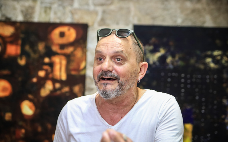 Dragan Jelavić Profa: 'Trg pet bunara postao je Trg stotine hamburgera! Ulaz Kule blokirali su kontejneri'