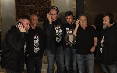 ‘OVO JE DALMACIJA’ Zadarska klapa Munita ugostila Mladena Grdovića na svojoj novoj pjesmi