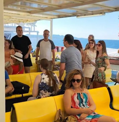 VIDEO Zadarski AKA Crescendo oduševio putnike na trajektu