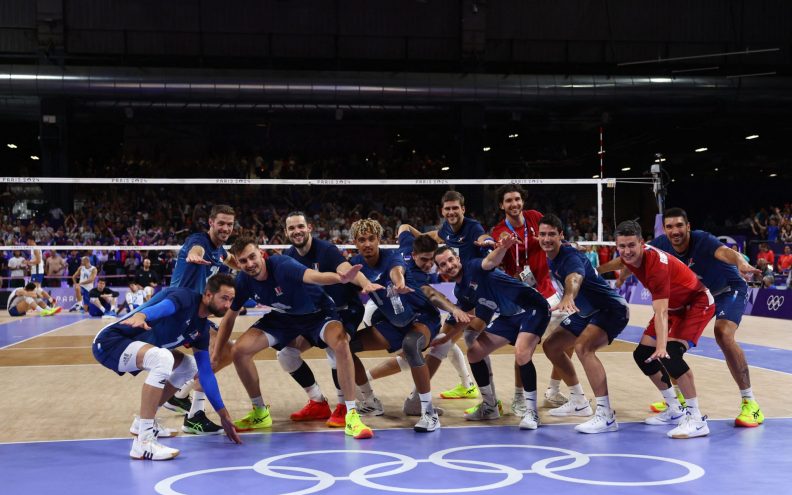 Francuzi i Poljaci igrat će u finalu odbojkaškog turnira, Amerikanci i Talijani za broncu