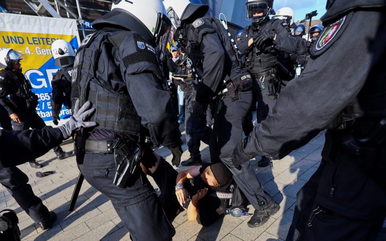 Odgođen nizozemski nogometni derbi zbog štrajka policajaca