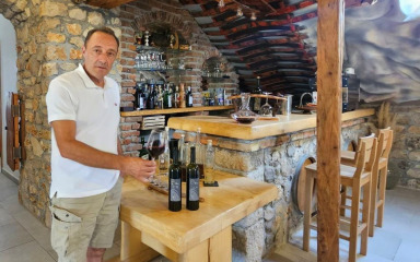 VINARIJA VRSALJKO Stvorili vino koje nosi emotivne rane prošlosti i snagu dalmatinskog sunca