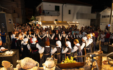 ‘Naši stari običaji’ pokazali bogatstvo privlačke tradicije