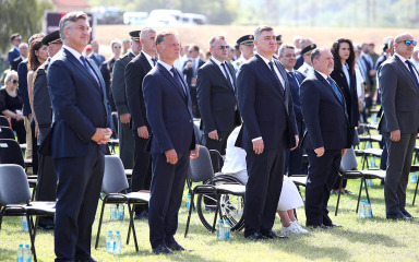 Naša ekipa bila je u Kninu. Milanović: ‘Ne slavimo da bismo provocirali bilo koga, slavimo slobodu’