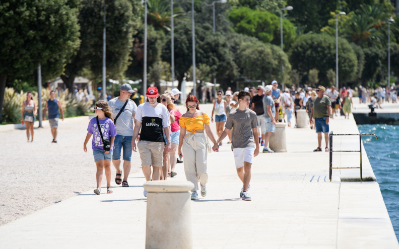 DZS: Domaći turisti u Hrvatskoj troše manje nego u inozemstvu