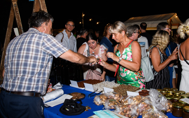 [FOTO] Gastro&wine night oduševila publiku u Vrsima