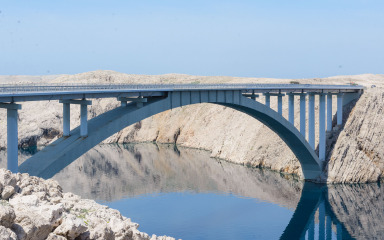 Paški most otvoren samo za osobna vozila