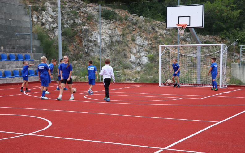 Mladi Prečani otkrivali tajne starih fotografskih tehnika, dobili i otvoreno sportsko igralište