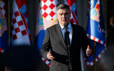 Milanović: Hrvatska solidarna s prijateljskom BiH u katastrofalnim poplavama