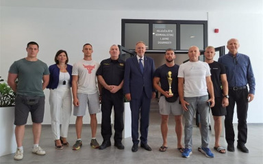 Zadarski policajac dio ekipe koja je osvojila srebrnu medalju na prestižnom natjecanju