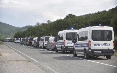 Navijači Osijeka i Rijeke potukli se na Kikovici, ima ozlijeđenih