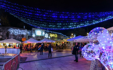 VRTOGLAVE CIFRE Cijene najma adventskih kućica otišle u nebo, pao interes