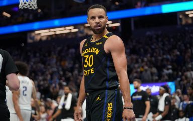 Stephen Curry pokvario privremeni povratak Klaya Thompsona na parket Chase Centra