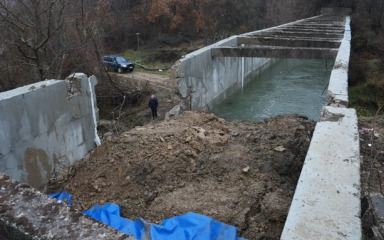 Zbog eksplozije na sjeveru Kosova uhićeno osam osoba, Beograd niječe odgovornost