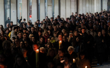 [FOTO] Tisuće vjernika na otvaranju Jubilejske godine u Zadru