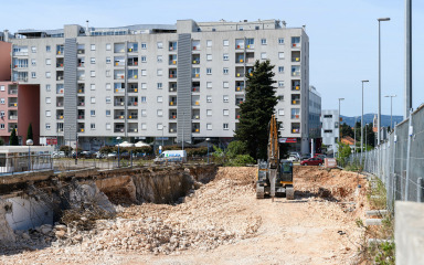 Nastavljeni radovi u Teslinoj ulici: ‘Sada je pitanje tko mu je dozvolio…’