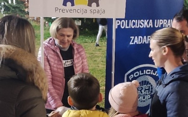 MIR I DOBRO Policija na Višnjiku dijelila savjete za sigurne blagdane