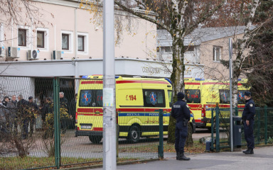 HOROR U ZAGREBU! Učenik nožem napao učiteljicu, ozlijedio i nekoliko vršnjaka