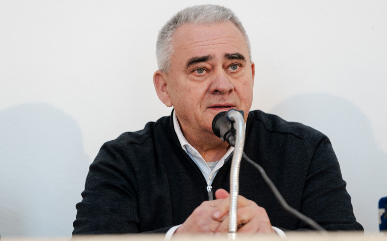 POETSKA IGRA Milan Bešlić predstavio svoju drugu po redu zbirku pjesama