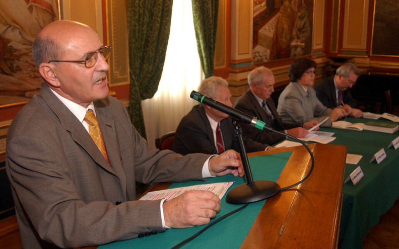 Preminuo Mirko Valentić, dugogodišnji ravnatelj Hrvatskog instituta za povijest