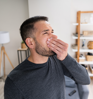 KAKO SE RIJEŠITI USTAJALOG ZRAKA U DOMU A PRITOM UŠTEDJETI?