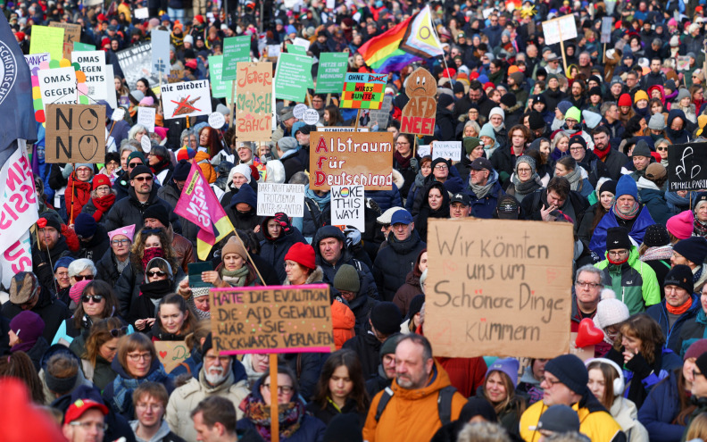 Prosvjed za demokraciju u Berlinu okupio 30.000 ljudi