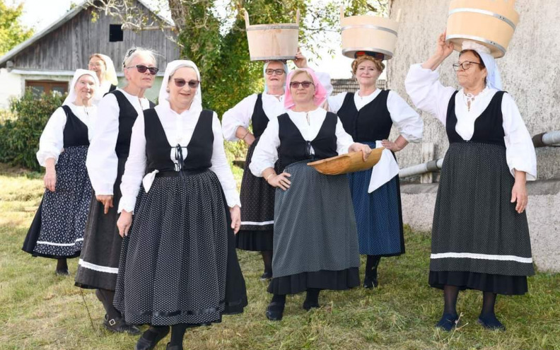 Sveti Lovre iz Vrsi čuva i prenosi tradiciju: Dokumentarcem ovjekovječuju 22 godine predanog djelovanja