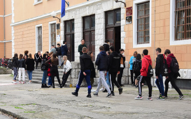 Zadarski učenici pripremaju se za državnu maturu na razne načine: Za pripreme iz matematike plaćaju…