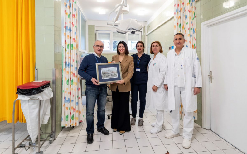 Donacija Supernove rodilištu zadarske bolnice: Nabavljen je inovativan porodnički krevet AVE2