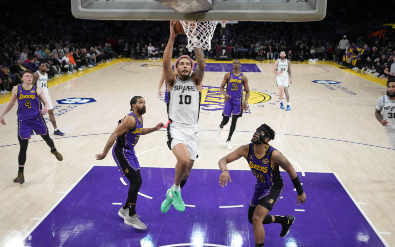Denver i bez Jokića bolji od Golden Statea, nova pobjeda Lakersa