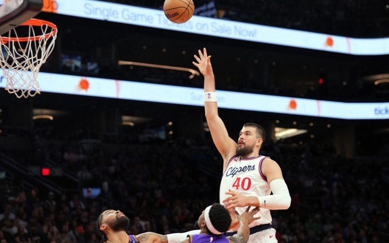 Ivica Zubac odigrao je utakmicu karijere