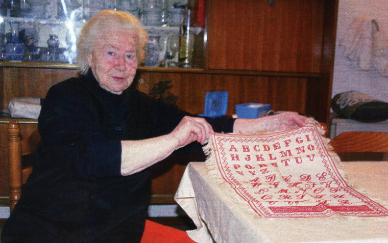 U 104. godini preminula najstarija paška čipkarica