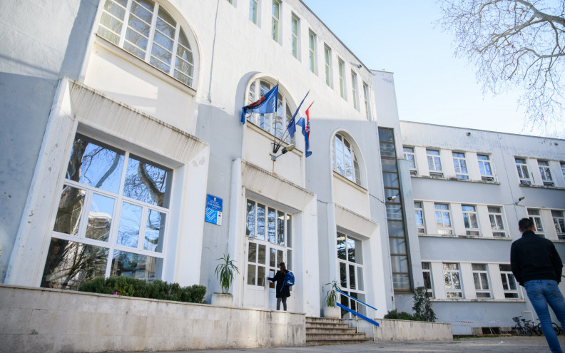 Započeo cirkularni regionalni štrajk. U zadarskim osnovnim školama štrajka po dvoje, u srednjima većina