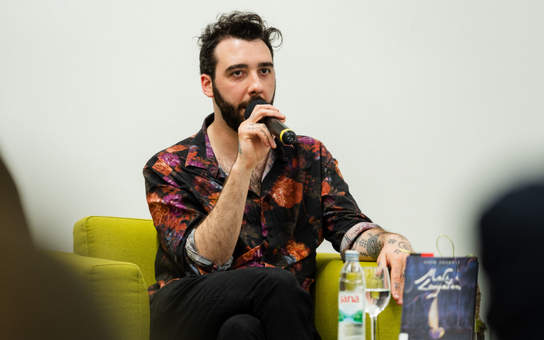 Književnik Sven Popović predstavio knjigu 'Mali i Levijatan'