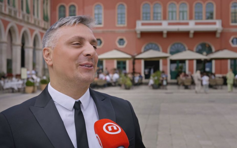 VESELJE U OBITELJI Popularni splitski pjevač čeka šesto dijete: ‘Volimo djecu, volimo život…’