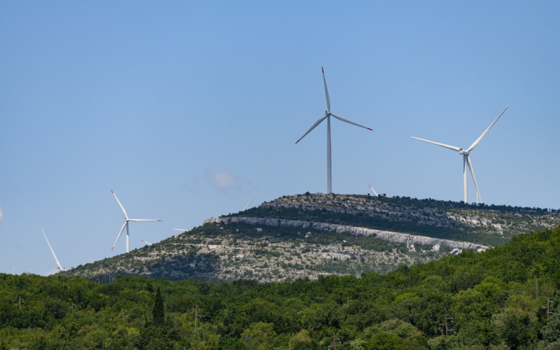 Aktivisti pozivaju na okret prema obnovljivoj energiji