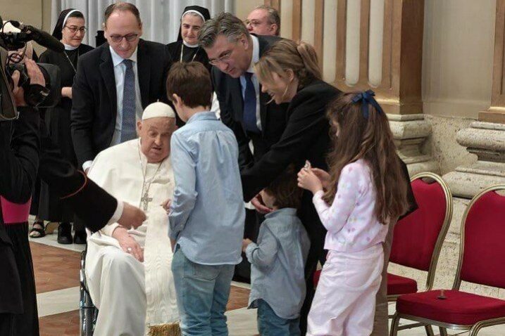Papa se dan prije smrti susreo s Plenkovićem