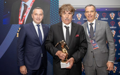 Zadranin Josip Bepo Bajlo dobio HNS-u nagradu Trofej podmlatka