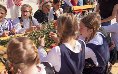 U blagdanskom ozračju Posedarci učili vrijednu tradicijsku vještinu