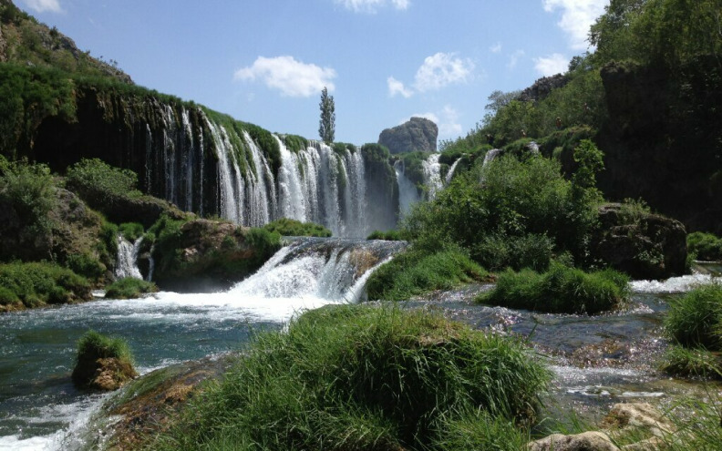 Održana prva revijalna rafting regata s eko ciljem