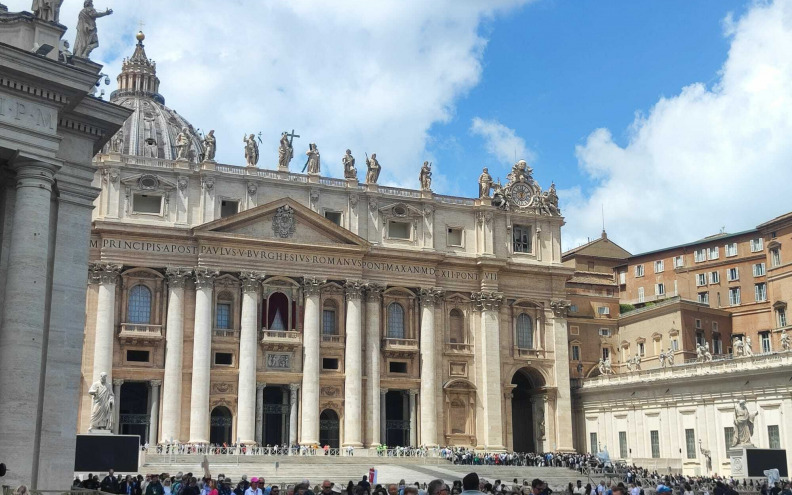 ULICAMA RIMA Naš list u Vatikanu među brojnim hodočasnicima: 'Nadamo se da će i sljedeći papa...'