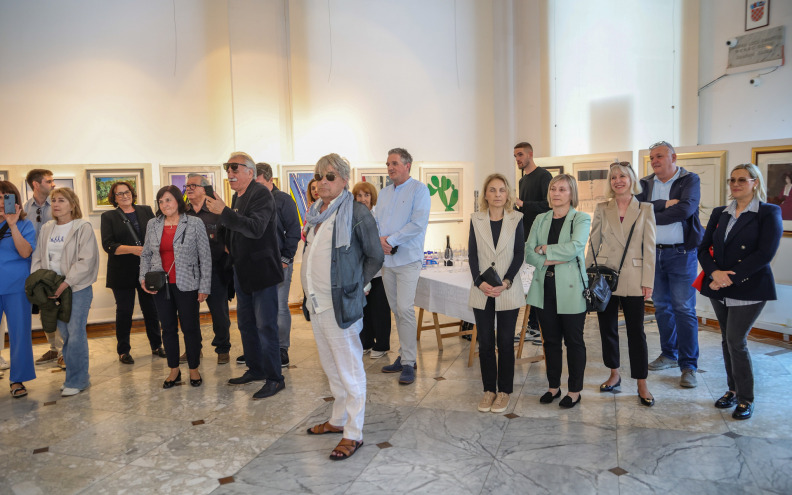 “VRIDILO JE” U Gradskoj loži otvorena izložba humanitarnog karaktera i plemenitog cilja