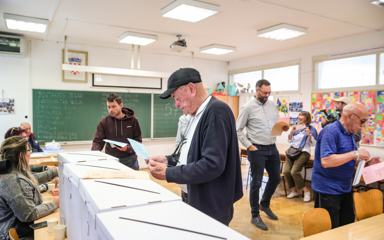 Prijepodne glasovalo pola milijuna od 3,5 milijuna birača