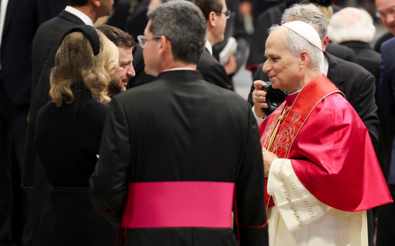 Novi papa nakon ustoličenja primit će Zelenskija